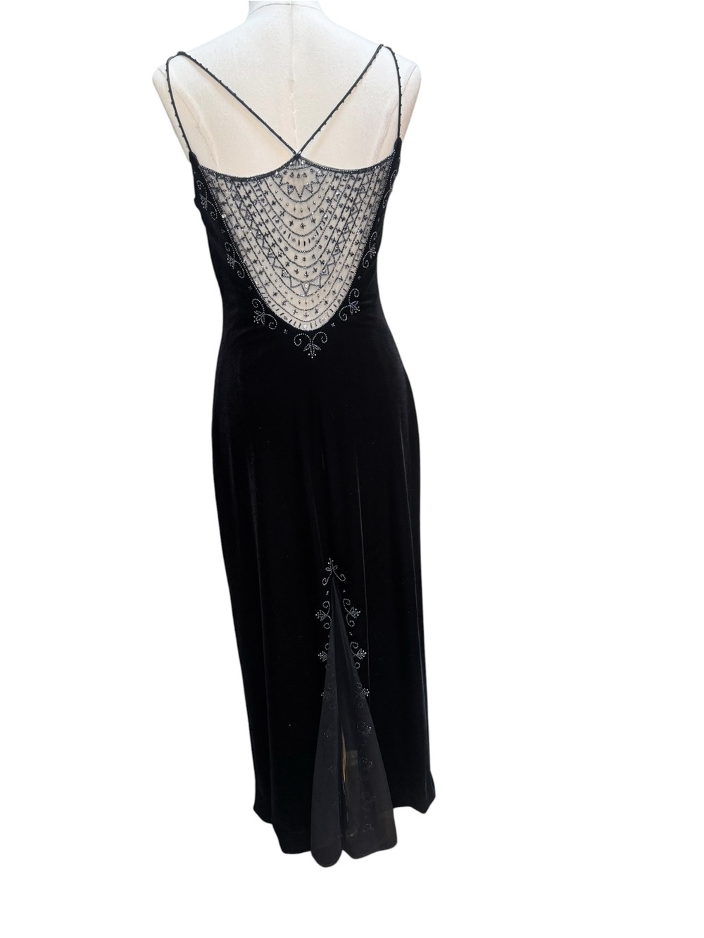 Vintage Dave & Johnny Black Velvet Beaded Formal Gown By Laura Riner Size
 9/10 - Picture 10 of 11